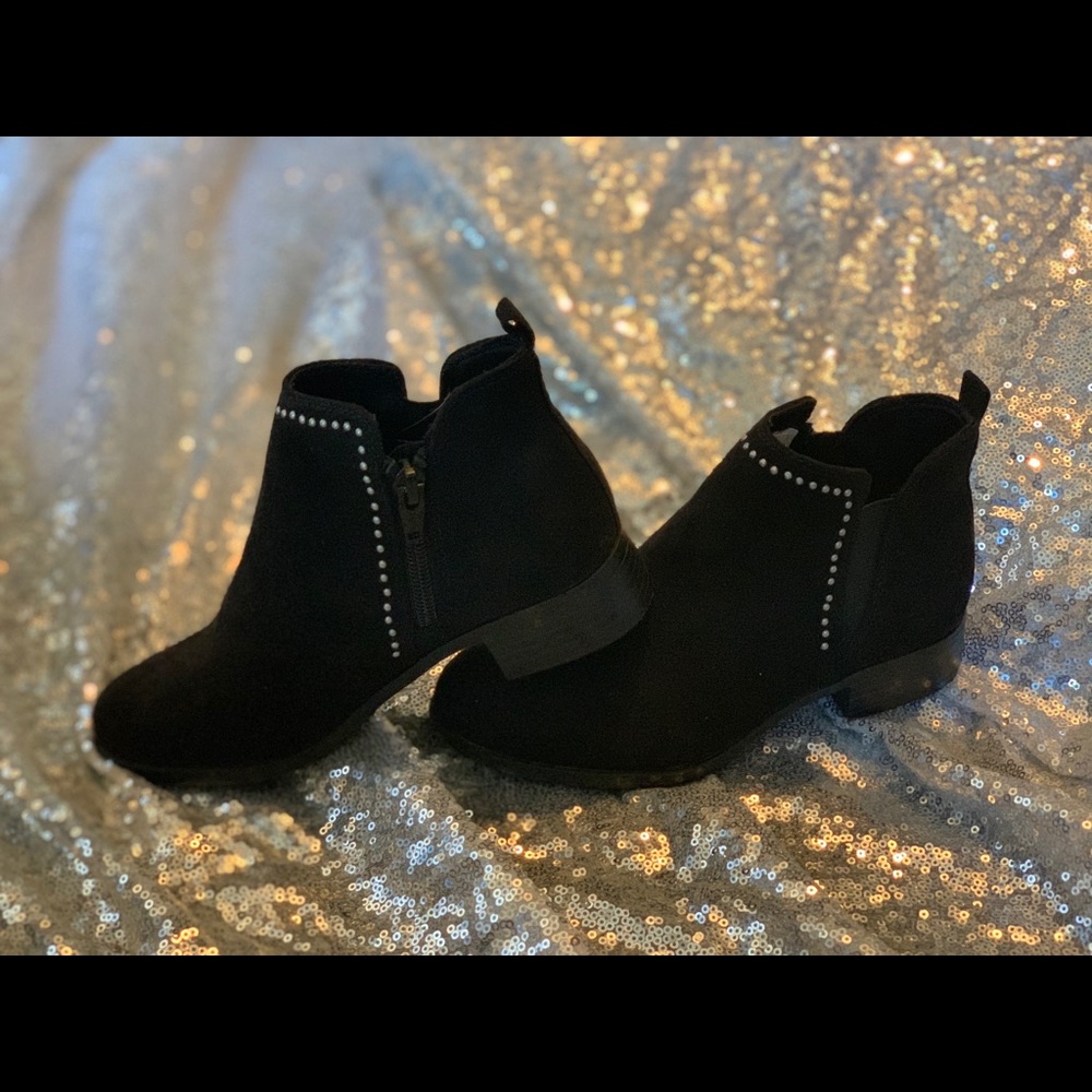 Girls Size 13 Olive and Edie ankle booties